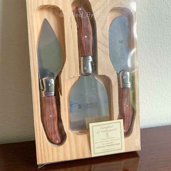 New Vintage Deadstock SABATIER Laguiole 3 Piece Rosewood Cheese Set in Wood Tray - Picture 5 of 16